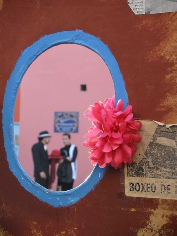 Odbicie pary w lustrze